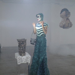 𝔟𝔯𝔢𝔞𝔱𝔥𝔦𝔫𝔤 𝔤𝔯𝔬𝔲𝔫𝔡𝔰 𝔩𝔞𝔲𝔫𝔠𝔥 𝔢𝔳𝔢𝔫𝔱: Laura Conant