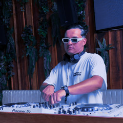 DECKO MUSIC @ LIVE SET (TREE HAUS MEDELLIN)