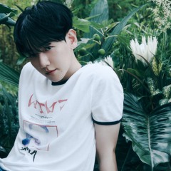백현 BAEKHYUN - HELLO, WORLD (The 4th Mini Album)