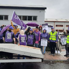 care-workers-strike-against-poverty-scotland