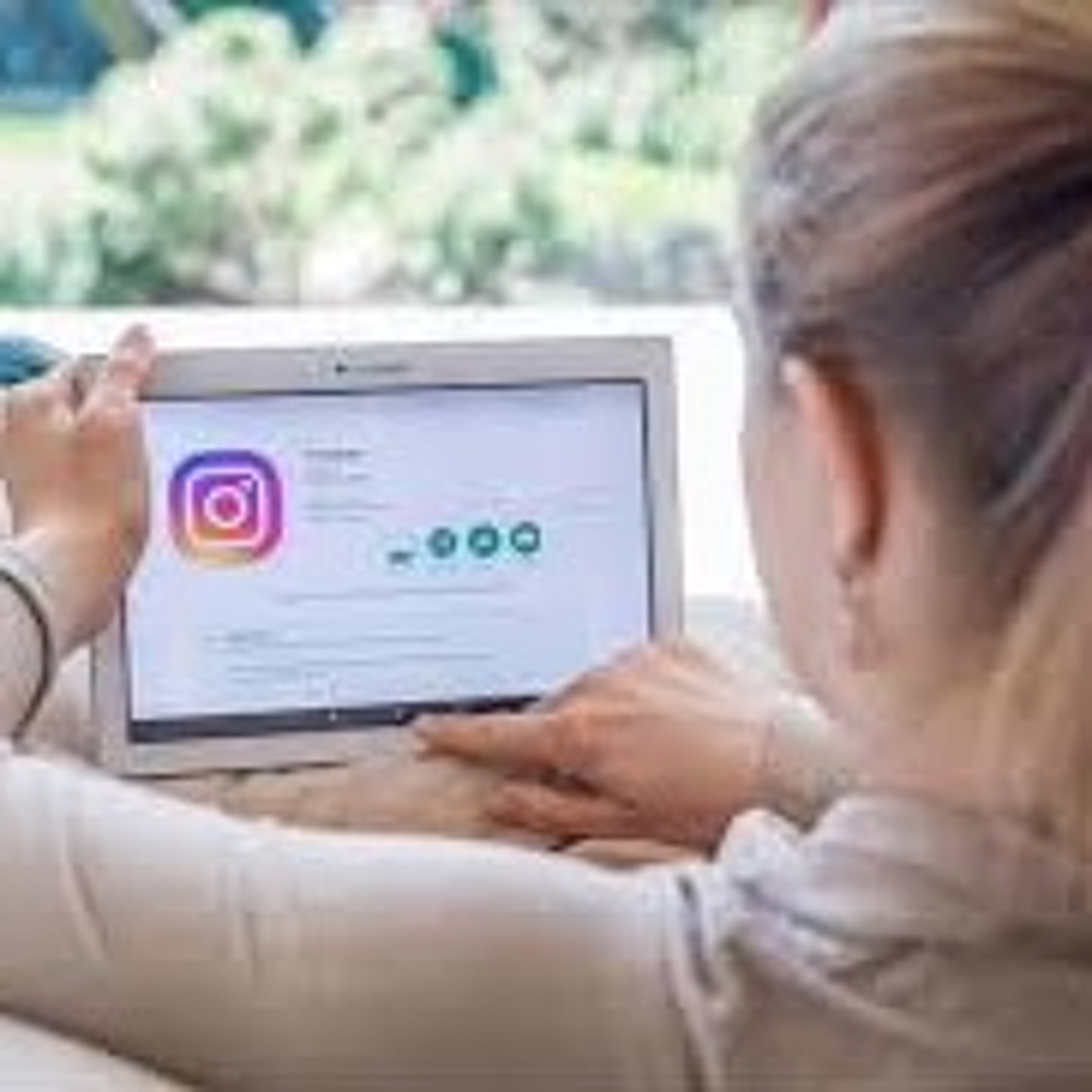 New Instagram Safety Feature to Protect Kids (18.03.21) episode artwork