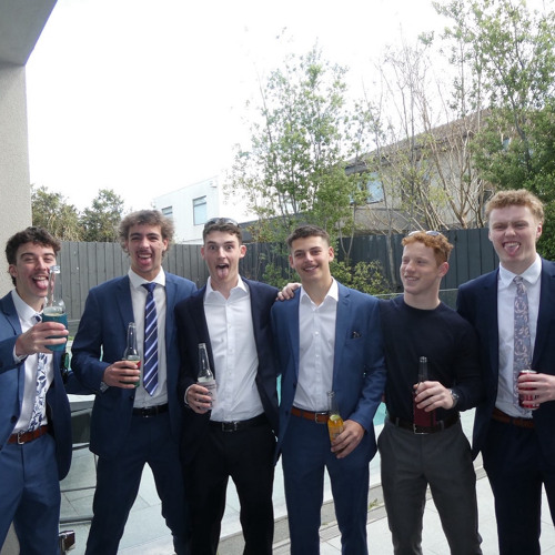 R2E | Bouncy Trance Mix 🎰