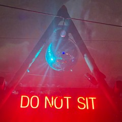 Little Ray b2b Alecross for Surreal Flight + Friends @ Do Not Sit