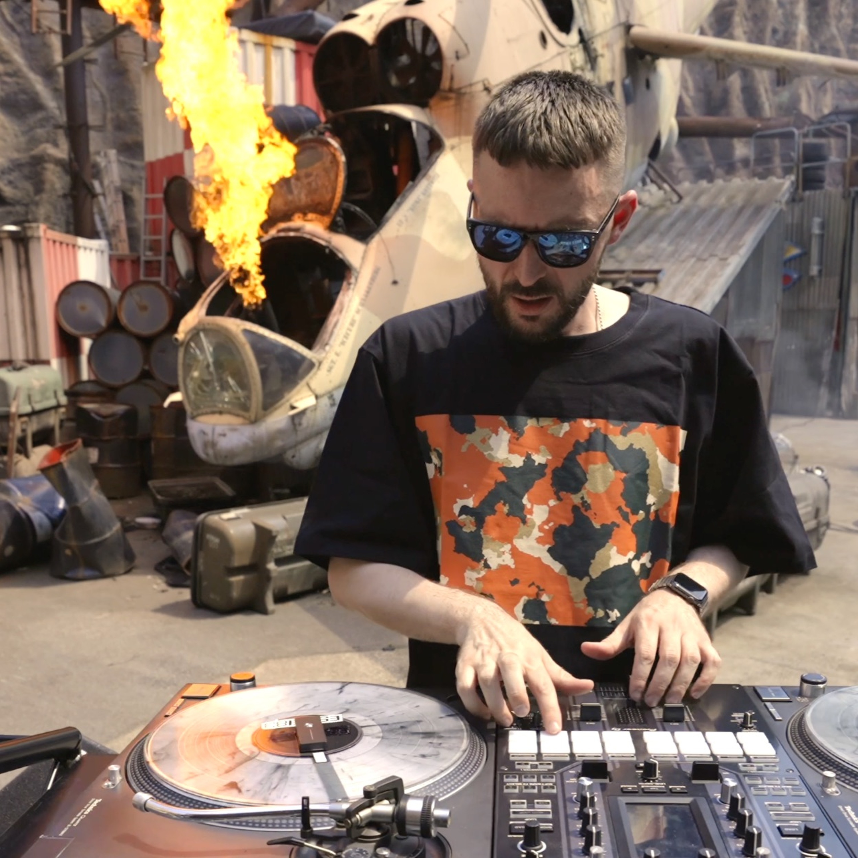 ESKEi83 RADIO (LIVE DJ MIXES)