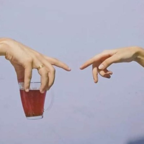 اسمعيني زي الحكاوي