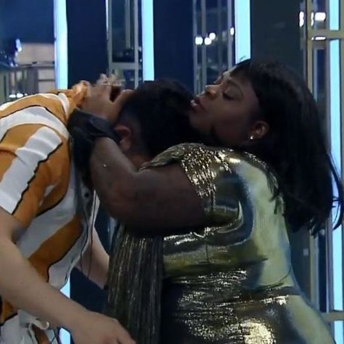 MC CAJA - EU FICO MEIO SEM JEITO ((DJ JT))