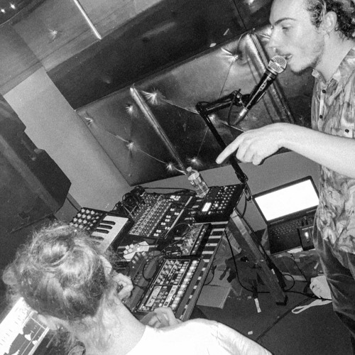 Extract Live [02] w/Manolo (Brks vs LPF)