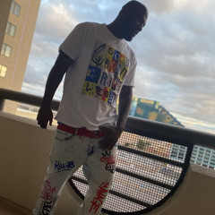 killa Cam beating down the block
