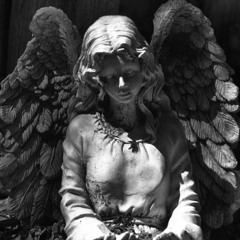 -statue.CLİPSz;