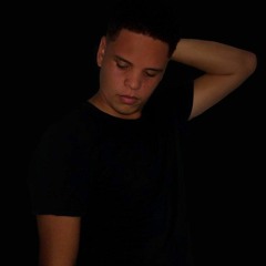 I S O L A T E D  @YovanderMejias 003