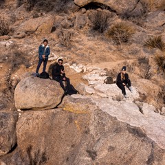 FKJ mash up Vibin Out (((0)))