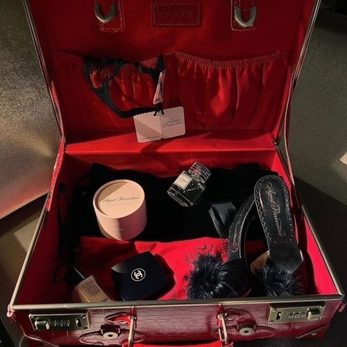 agent provocateur +akiko!