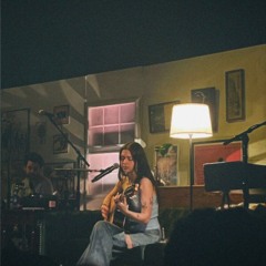 Ceilings-Lizzy McAlpine