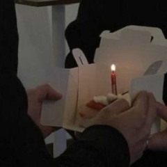 بحط قلبّي بين إيدينك هديه ❤️