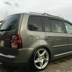 NORTHERN IRELAND CAR SCENE