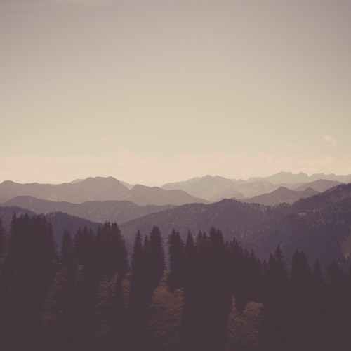 GIFT TRACK: IULY.B - Aldemar | FREE DOWNLOAD