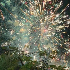 п<3рвый новогодний фейерверк!