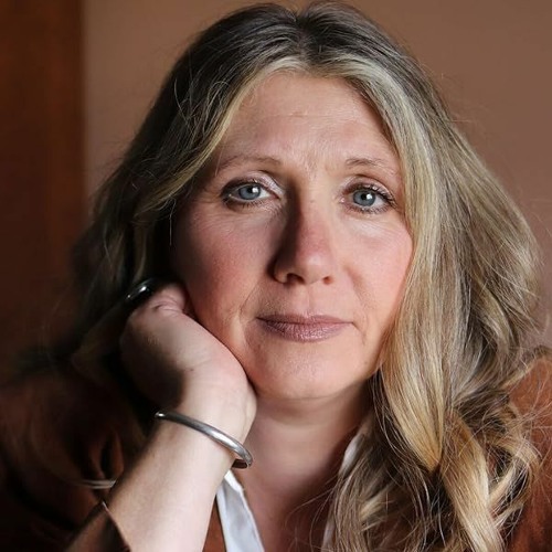 Traci Fiaretti: "Hearing God's Voice Every Morning in Devotions" (December 4th, 2023)