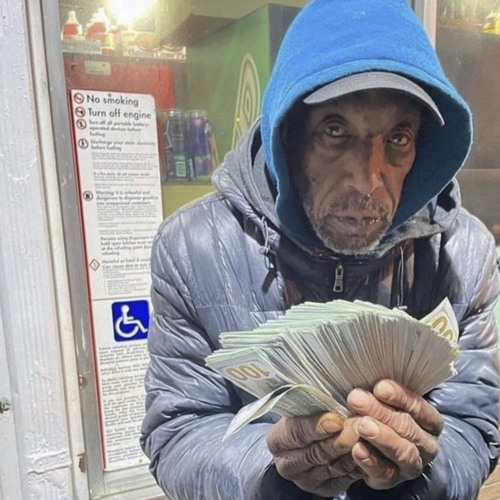 lil guapo_x Aka KarAzio_x Flowers for you baby