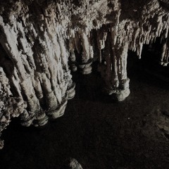 Descent Into Underhollow [Dungeon Synth]
