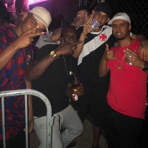 VUK VUK DOS BRABOS DE CAMPOS = DJS DN DE GUARÚS, VICTOR DO JP, YURI DO DS