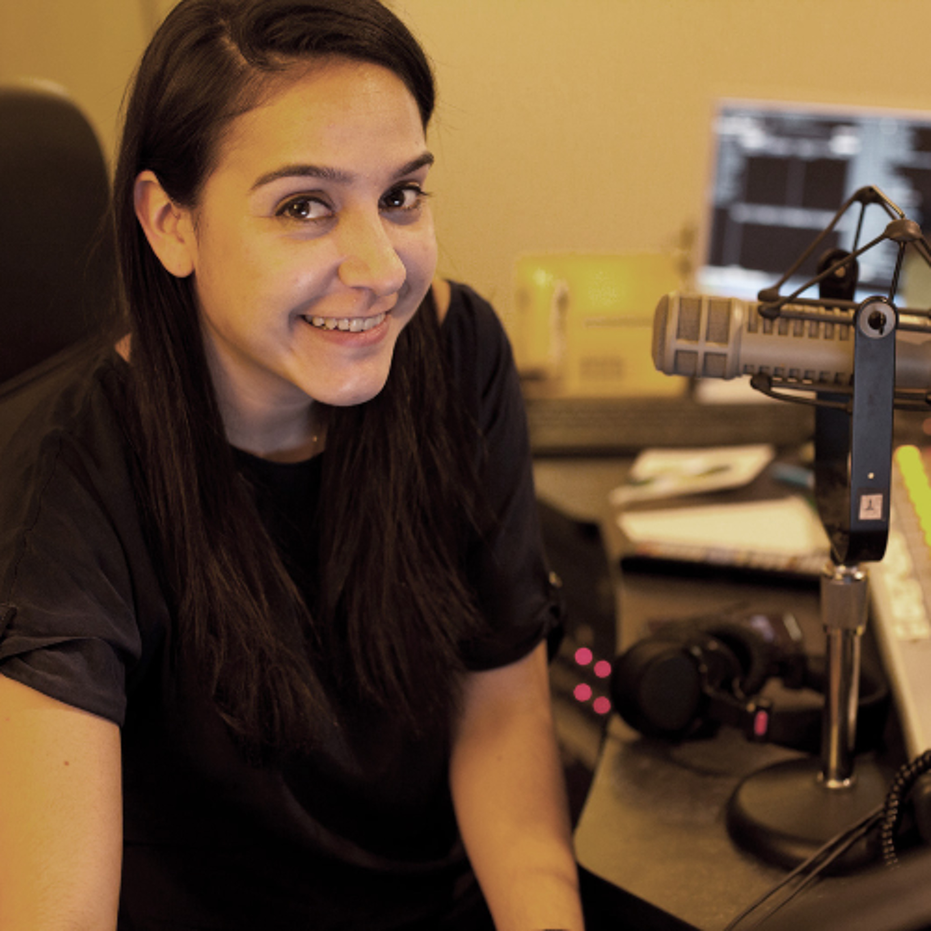 “Hellenic Voices” with Anna Eliopoulos – A tribute to Mimis Plessas 10/7/25