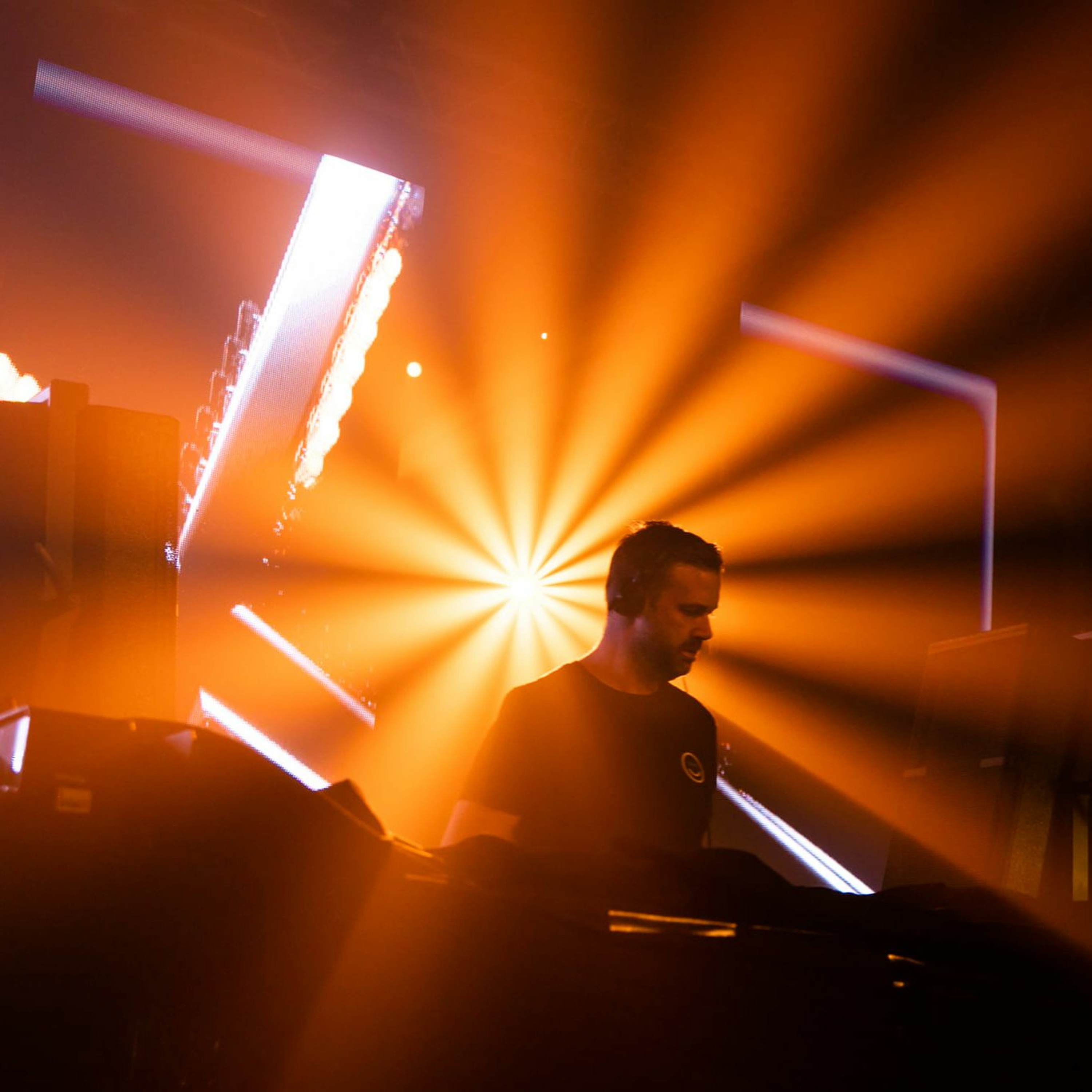 Paul Thomas presents UV Radio