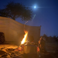 واقف أنتظرك ..
