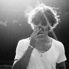 ‎⁨اغاني عراقيه 2020 - بيه خوفه من البشر - YouTube⁩