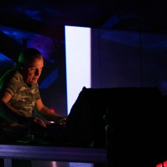 XR BEACH - 27.3.21 - Sven Lanvin