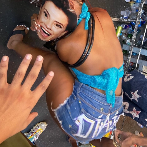 DE 4 NO BOUYON____YDD