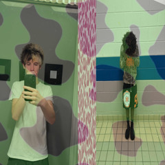 jugged for sandwich w/ uushanka