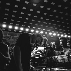 Maklos @ Panic Room - Paris // AYNI005 12.12.25