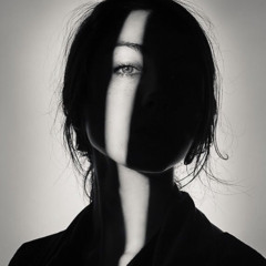 ‎⁨- و لو دمعي رجعْع للعينايرقععْ قسم بالله ممارجعْع لقلبكً 👋🏻.