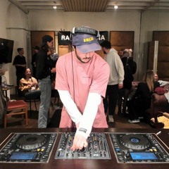 Move & Connect - Navid | Radio Rudina