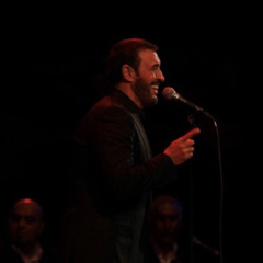 عيناها بيتي وسريري ووسادة رأسي أضلُعُها