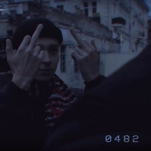 вышел покурить - стану для тебя