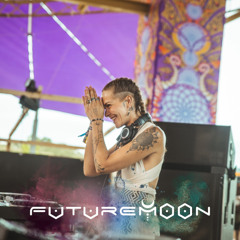 Floor Chronicles #1 - FutureMoon über ihre DJ-Karriere, Nervosität, ihr Set auf der Boom und mehr