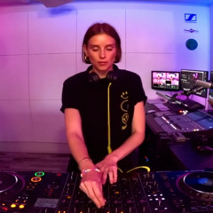 Bambi S - Global Live