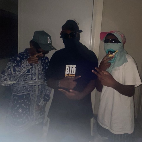 𝔫𝔢𝔵𝔱 𝔱𝔬 𝔪𝔢 𝔯𝔪𝔵🙂‍↕️🔊’