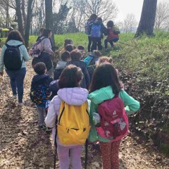 ALBIANO D'IVREA – I bimbi della scuola d'infanzia “Villa Girelli” al Percorso delle Meraviglie