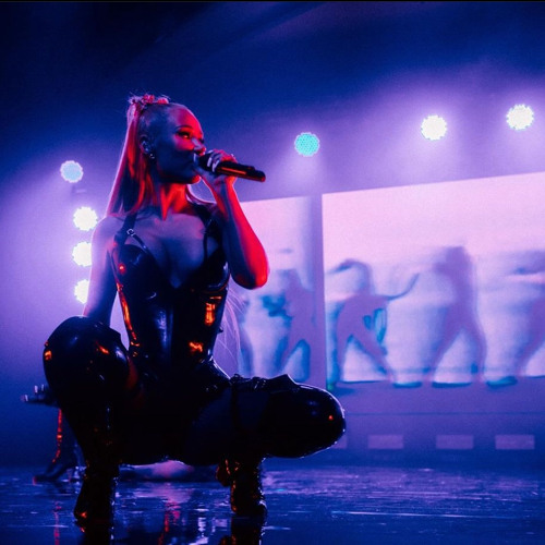 Iggy Azalea - Starter Kit (Official Audio)
