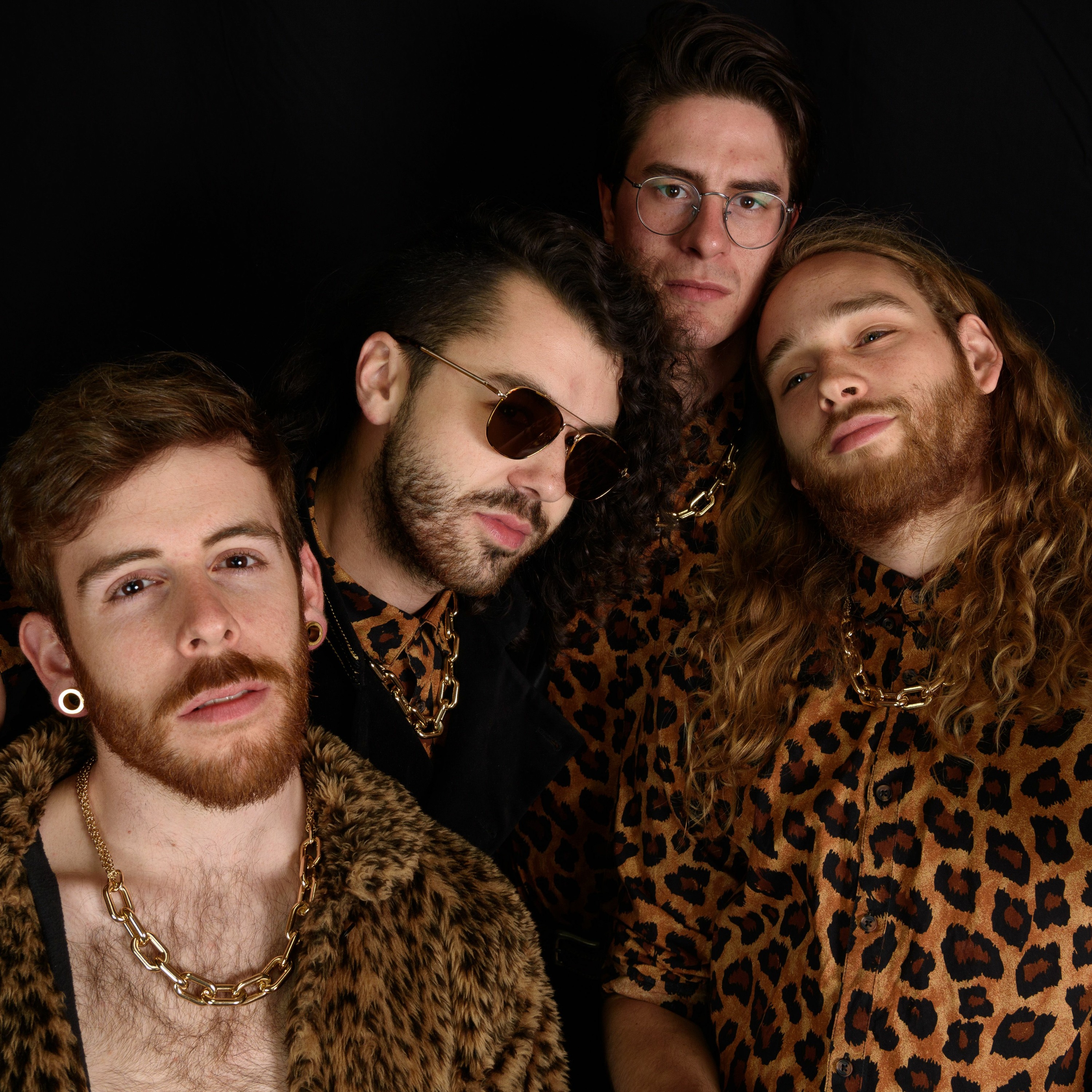 #MUSIQUEBLEUE | Delazur sort un premier EP neo-funk en français! episode artwork