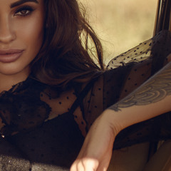 SEXY SENORITA