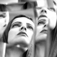 Grey Face - Julian Veralant