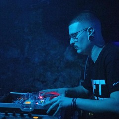 IVOXYGEN PLATEAU BY SCHICKR [190Bpm]