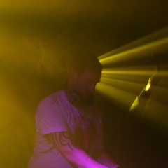 mad dog warm up @ ironworks-let it bleed  presents alan Fitzpatrick