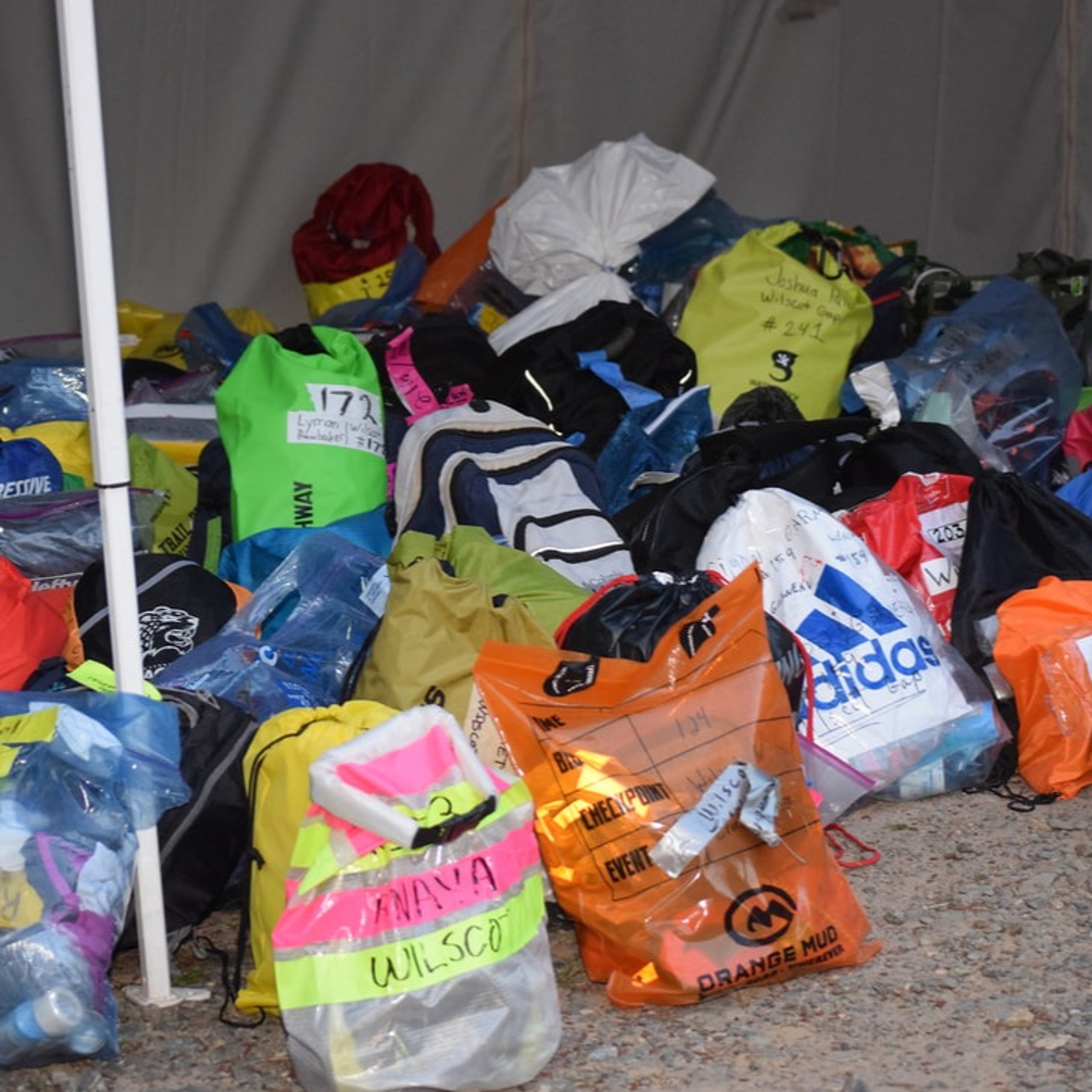 157: Ultra Distance Races Drop Bags: What to put in it? episode artwork