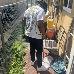 Green (Feat. Luh Wizzard)