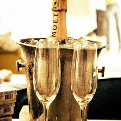 MOËT (feat. 수잔 Susan)